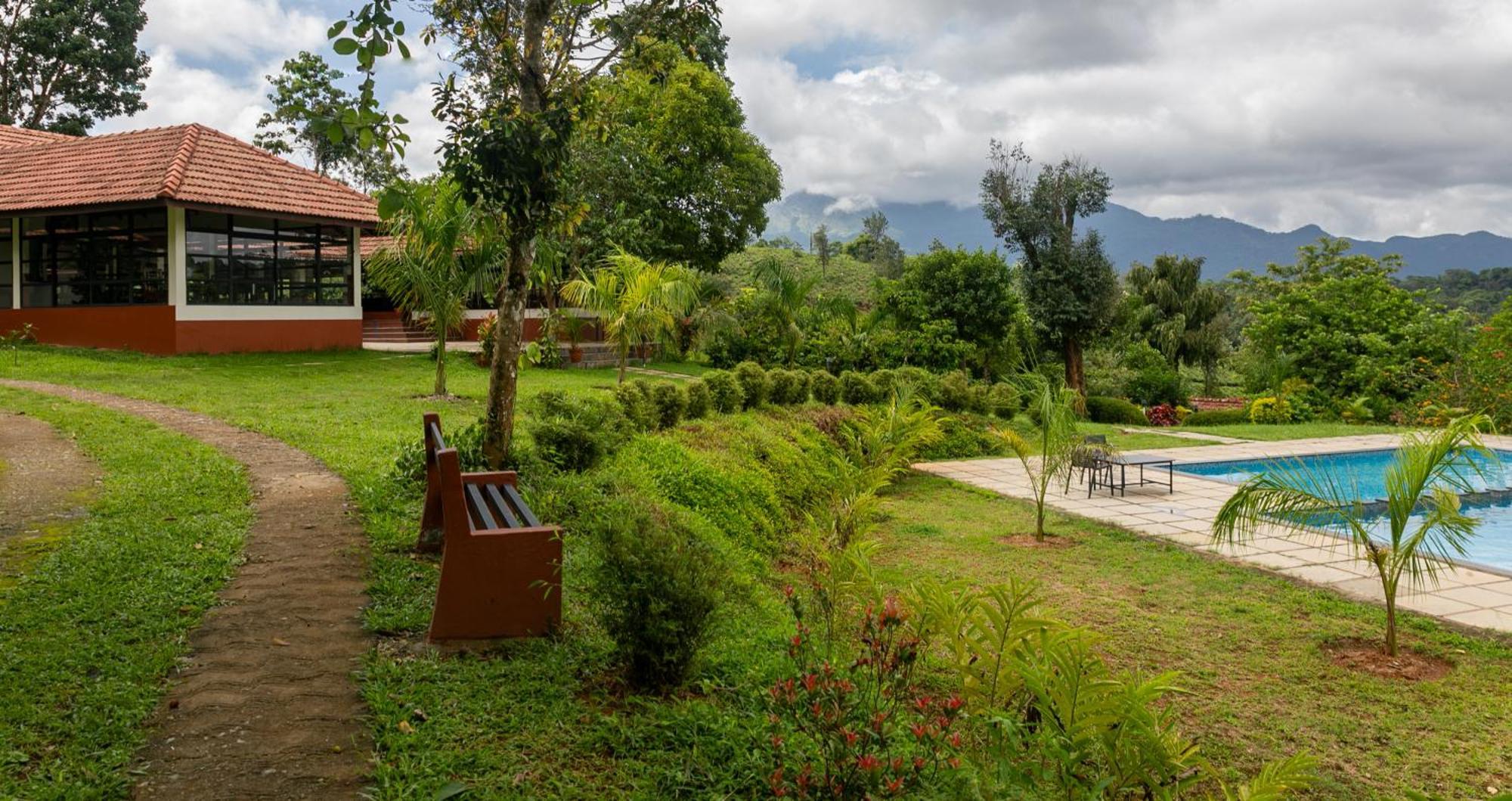 Pranavam Resort & Spa Tariyod Ngoại thất bức ảnh