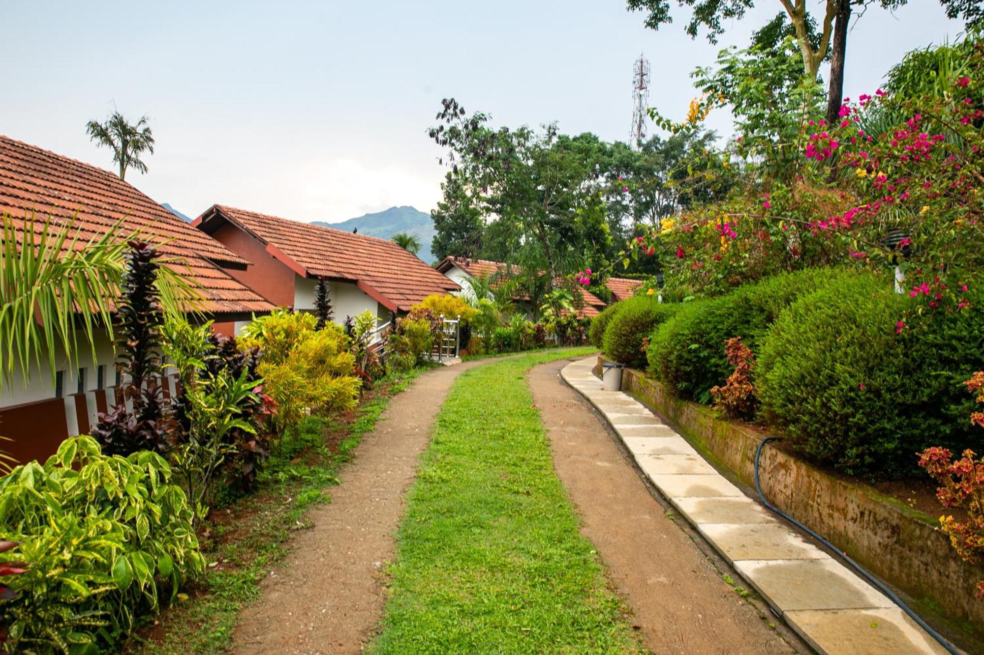 Pranavam Resort & Spa Tariyod Ngoại thất bức ảnh